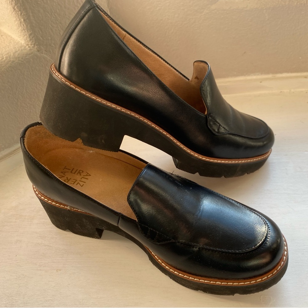 Women’s Naturalizer Cabaret Loafer like new